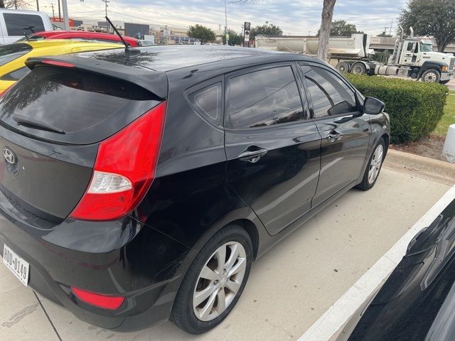 2013 Hyundai Accent SE