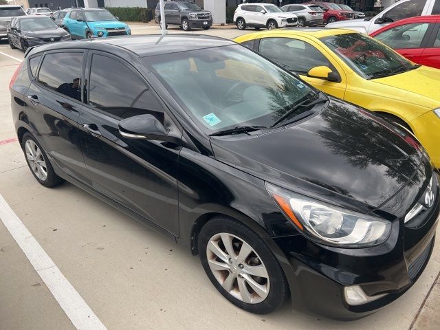 2013 Hyundai Accent SE