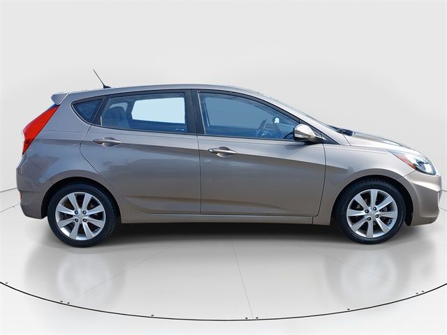 2013 Hyundai Accent SE