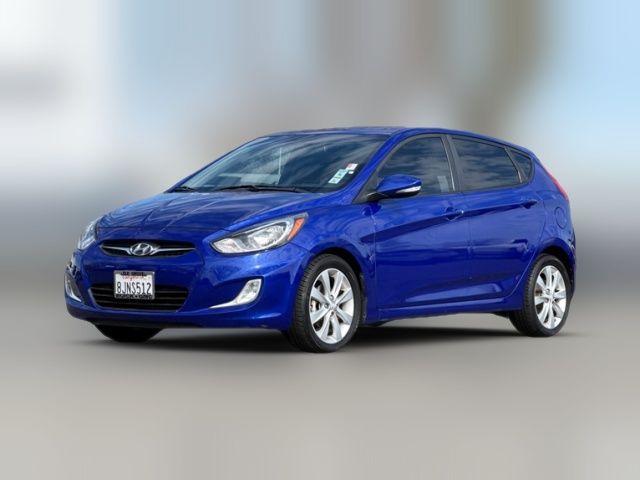 2013 Hyundai Accent SE