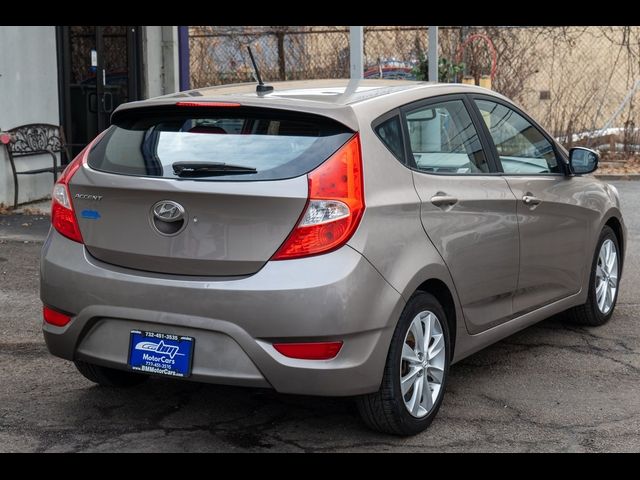 2013 Hyundai Accent SE