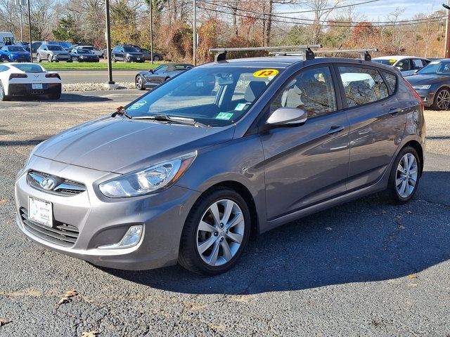 2013 Hyundai Accent SE