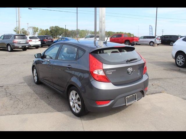 2013 Hyundai Accent SE