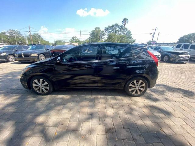 2013 Hyundai Accent SE