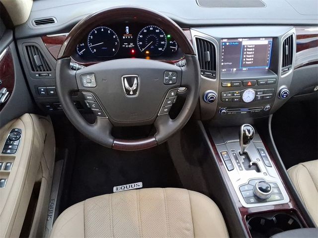 2013 Hyundai Equus Signature