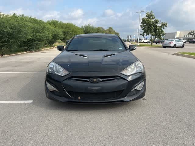 2013 Hyundai Genesis 3.8 Track