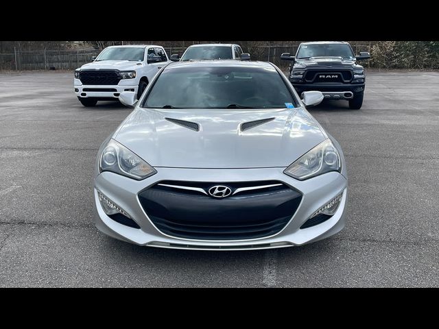 2013 Hyundai Genesis 3.8 Track