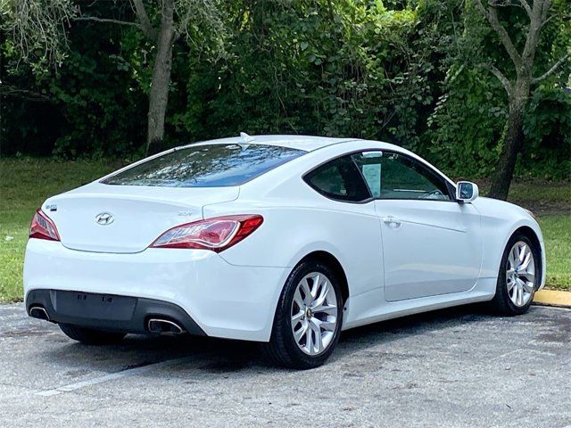 2013 Hyundai Genesis 2.0T Premium