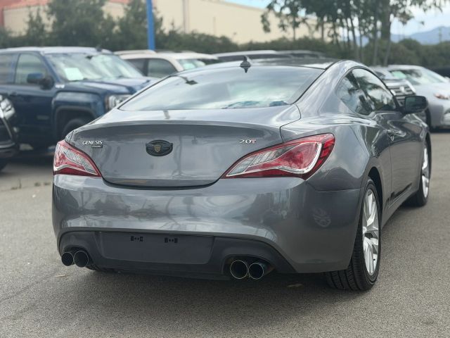 2013 Hyundai Genesis 2.0T Premium