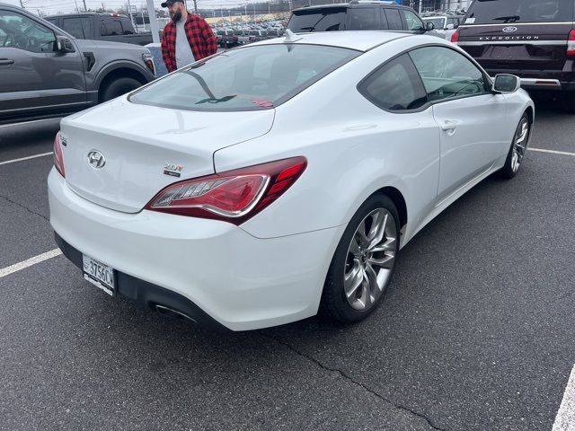 2013 Hyundai Genesis 2.0T R-Spec