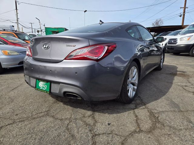 2013 Hyundai Genesis 3.8 Grand Touring