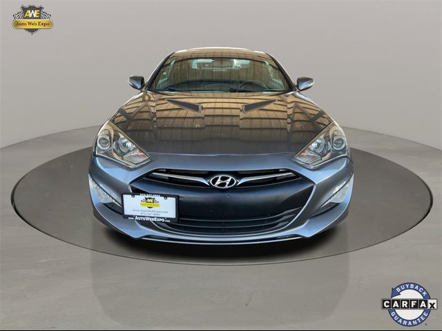 2013 Hyundai Genesis 3.8 Track