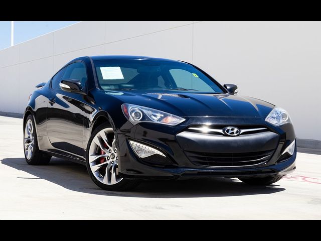 2013 Hyundai Genesis 3.8 Track