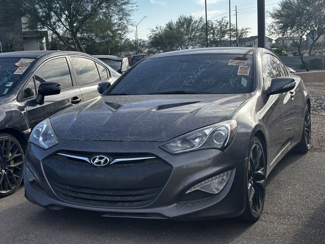 2013 Hyundai Genesis 3.8 Track