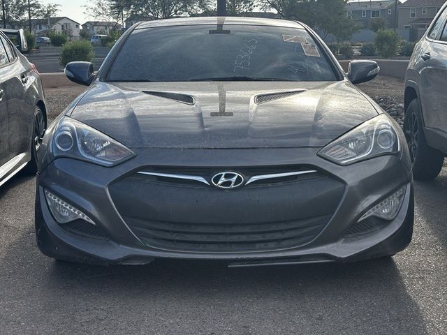 2013 Hyundai Genesis 3.8 Track