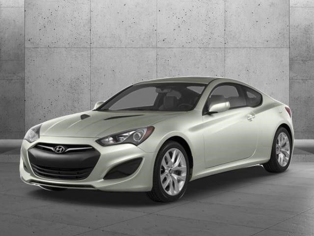 2013 Hyundai Genesis 3.8 Track