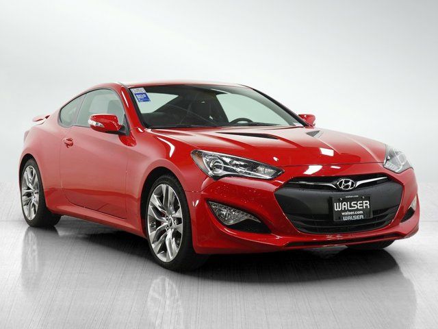 2013 Hyundai Genesis 3.8 Track