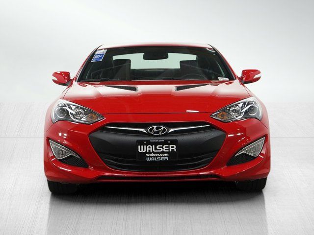 2013 Hyundai Genesis 3.8 Track