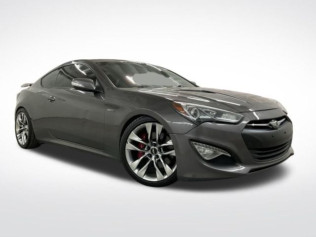 2013 Hyundai Genesis 3.8 Track