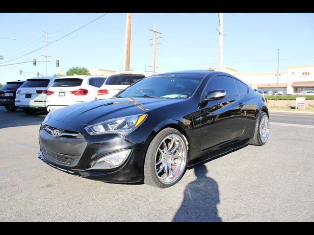 2013 Hyundai Genesis 3.8 Track