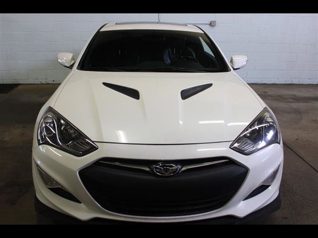 2013 Hyundai Genesis 3.8 Track