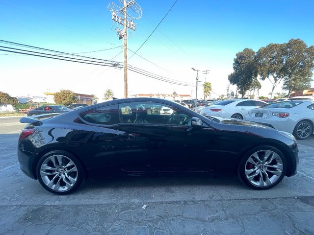 2013 Hyundai Genesis 3.8 Track