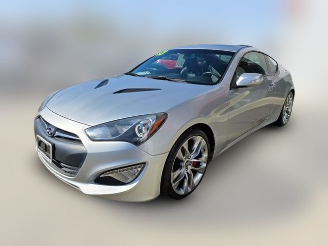 2013 Hyundai Genesis 3.8 Track