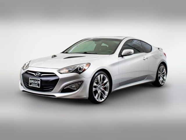 2013 Hyundai Genesis 3.8 Track