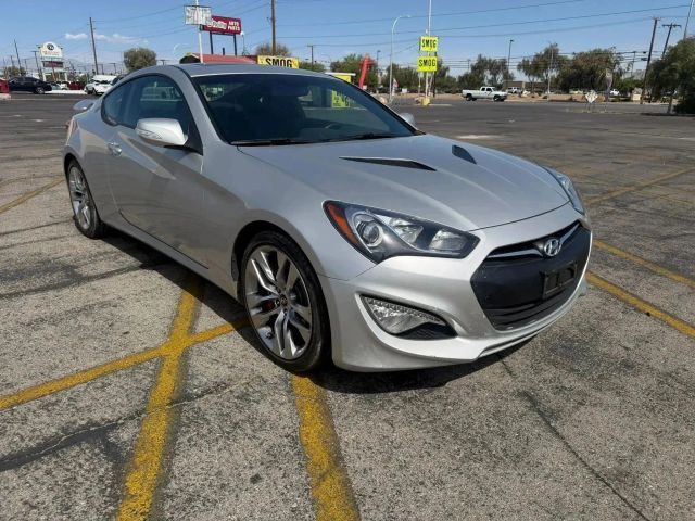 2013 Hyundai Genesis 3.8 Track