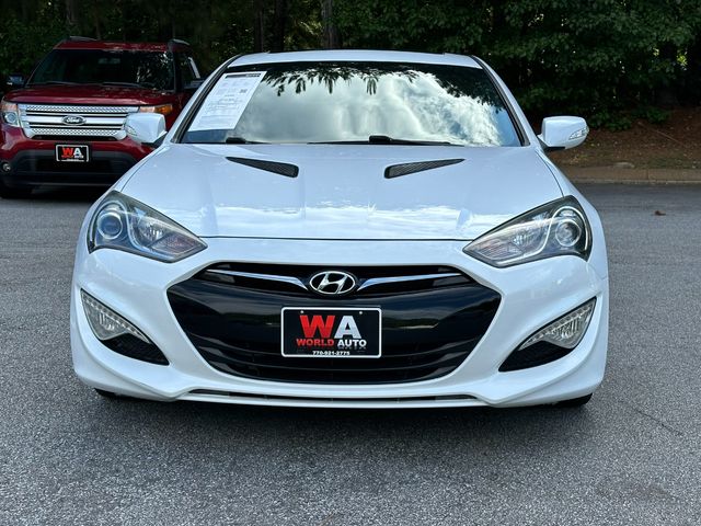 2013 Hyundai Genesis 3.8 Track