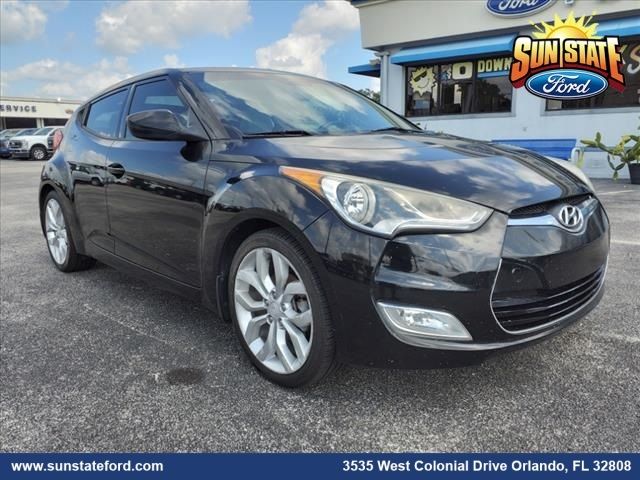 2013 Hyundai Veloster Gray Interior