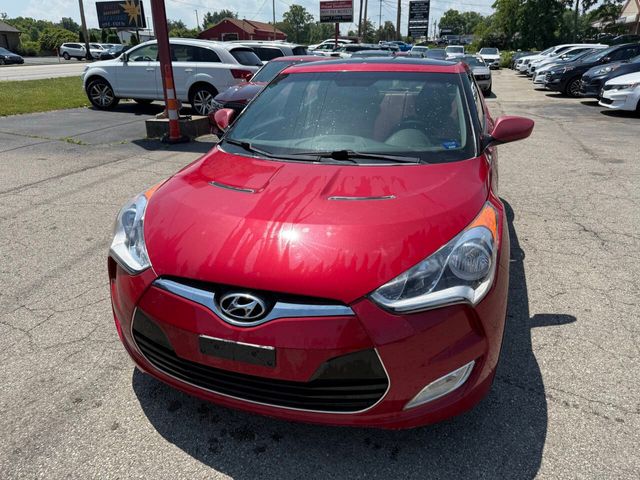 2013 Hyundai Veloster Red Interior