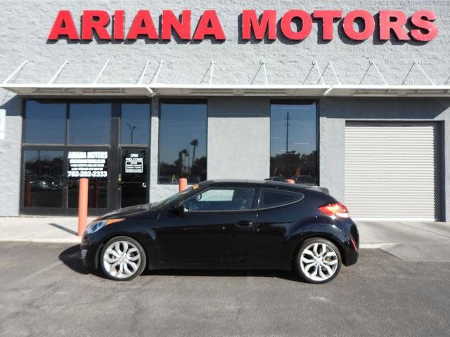 2013 Hyundai Veloster Red Interior