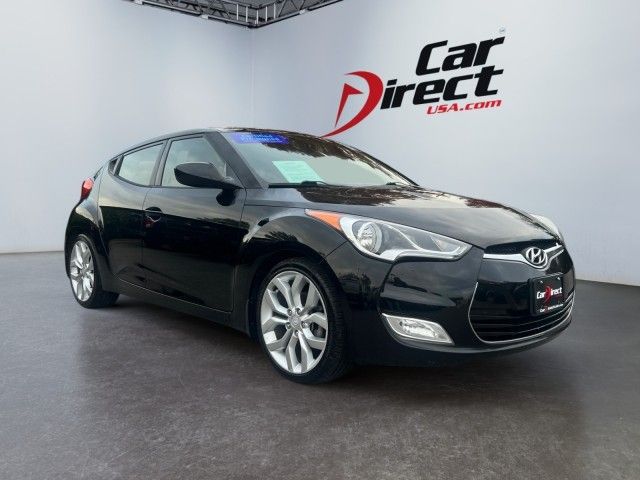 2013 Hyundai Veloster Red Interior