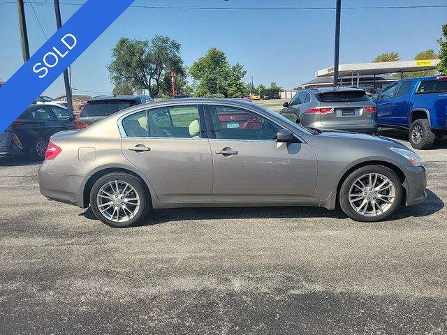 2013 INFINITI G37 X