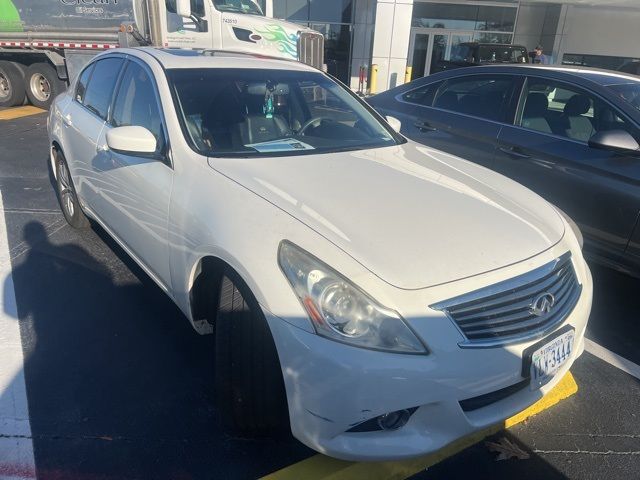 2013 INFINITI G37 X