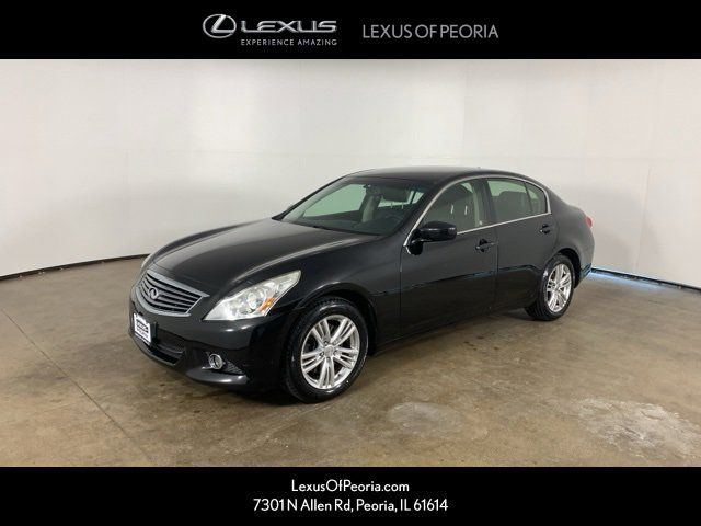 2013 INFINITI G37 X