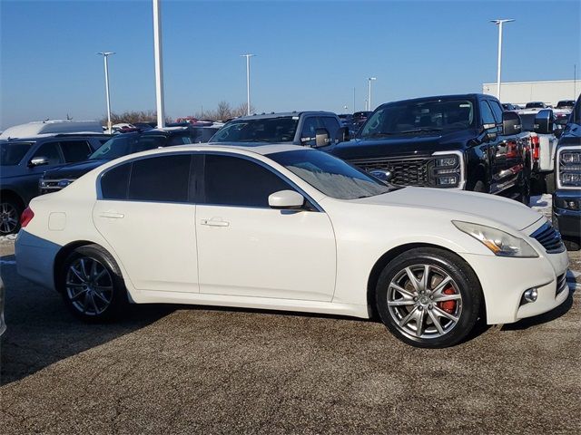 2013 INFINITI G37 X