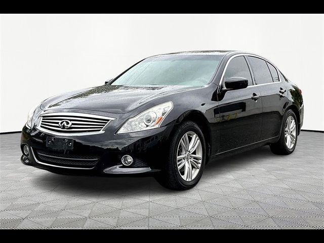 2013 INFINITI G37 X