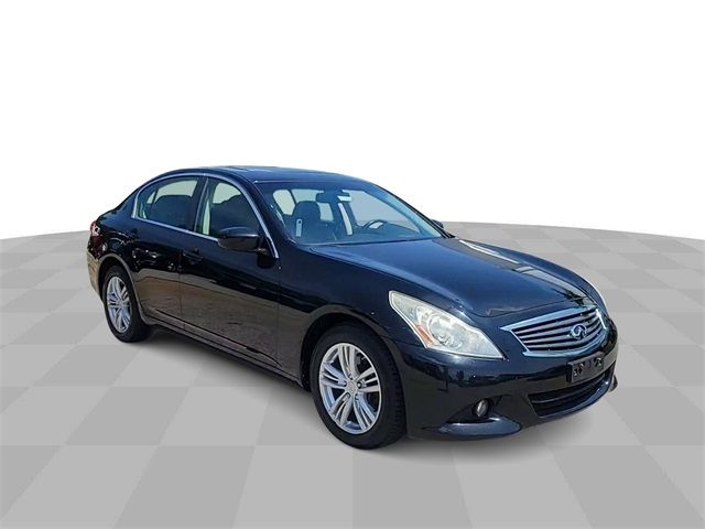 2013 INFINITI G37 X