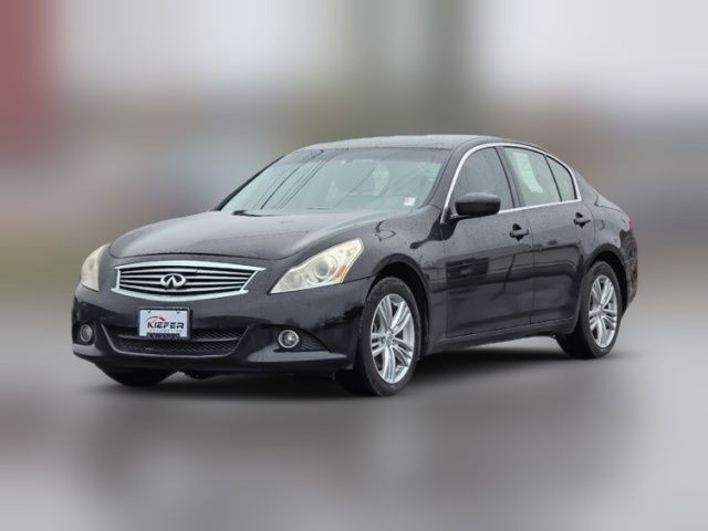 2013 INFINITI G37 X