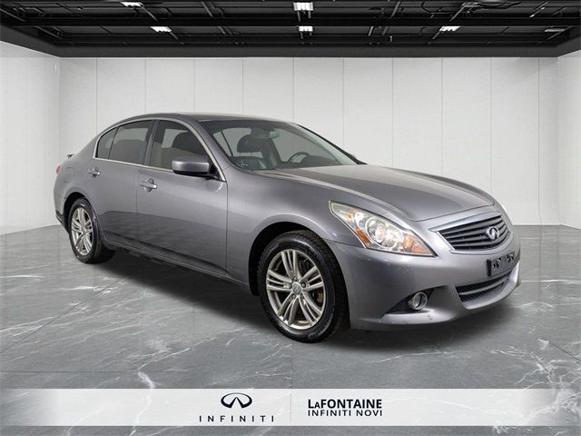 2013 INFINITI G37 X