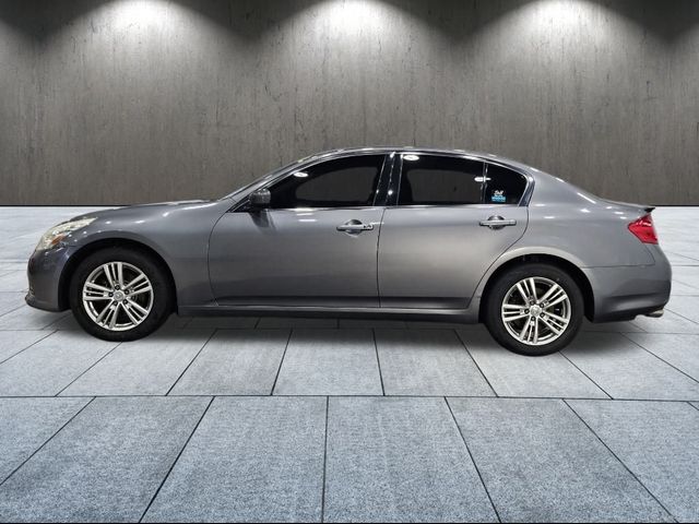 2013 INFINITI G37 X