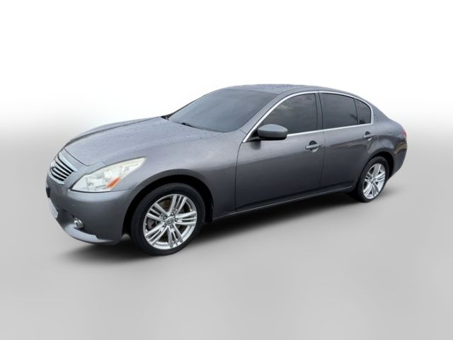 2013 INFINITI G37 X