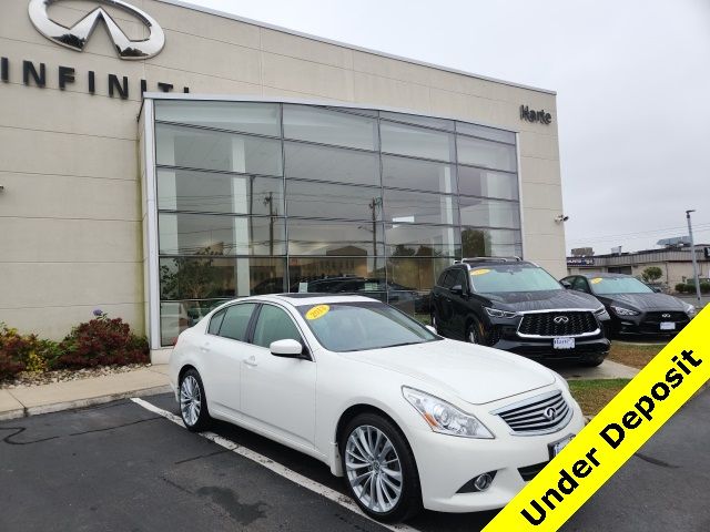 2013 INFINITI G37 X