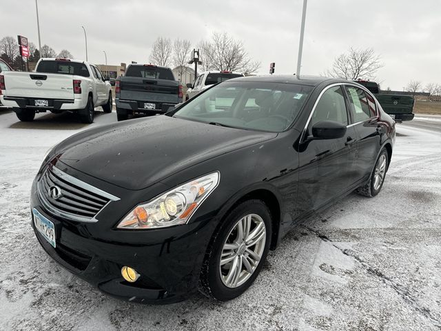 2013 INFINITI G37 X