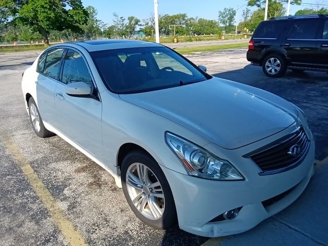 2013 INFINITI G37 X