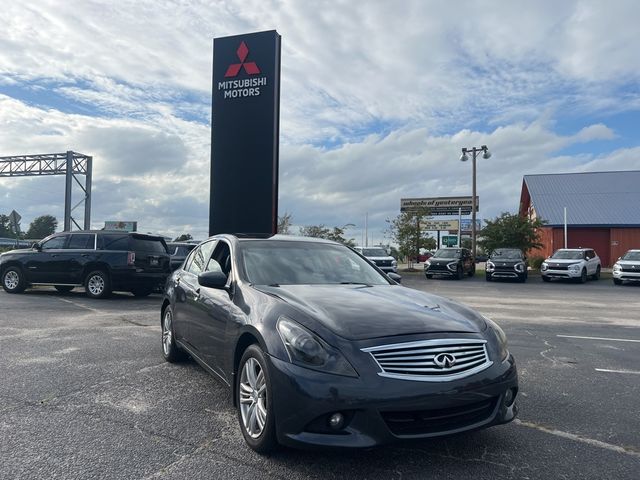 2013 INFINITI G37 X