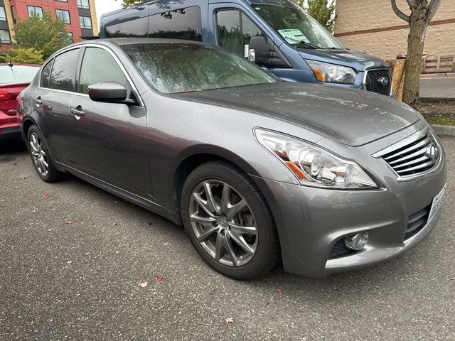 2013 INFINITI G37 X