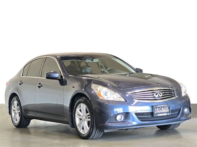 2013 INFINITI G37 X